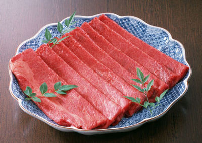 冷冻去骨牛肉进口代理报关